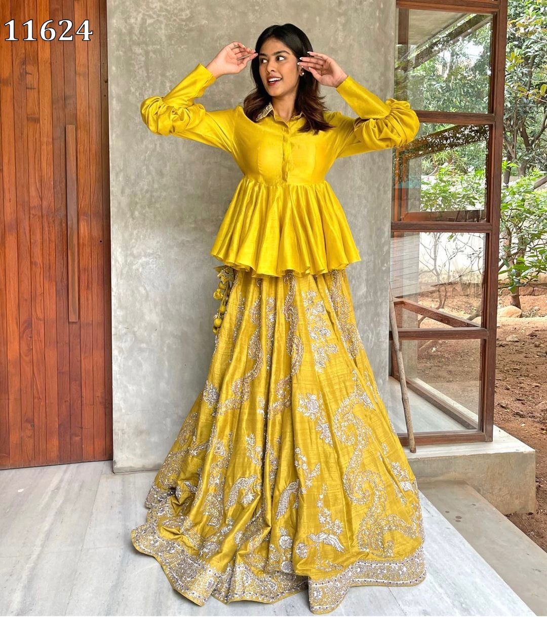Haldi Gown in Georgette With Digital Print Bollywood Haldi Ceremony Gown |  Combination dresses, Floral print gowns, Printed gowns
