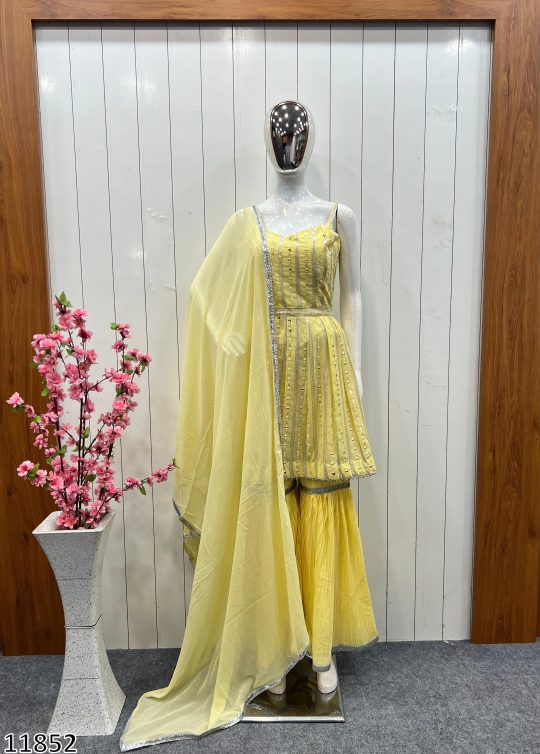 Designer Salwar Suit at Rs 530, Exclusive Patila Suit in Surat