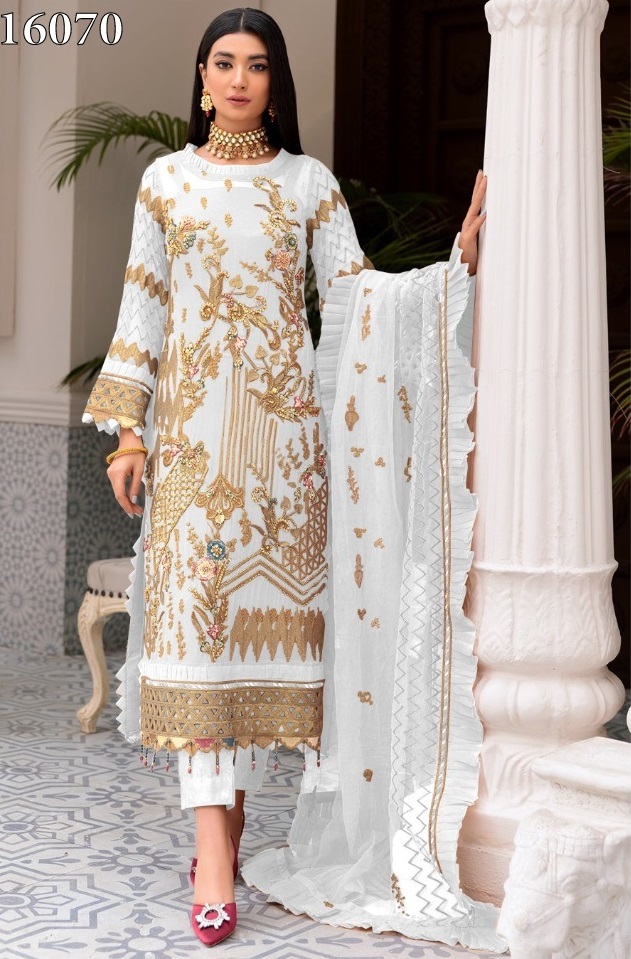 Kurta Sets & Suits | New Pakistani Dress | Freeup