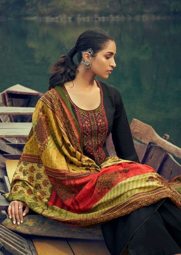 Buy Pure Silk Kashmiri Suit Tilla Embroidery Online at Best Price On Kashmir  Thread – KashmKari