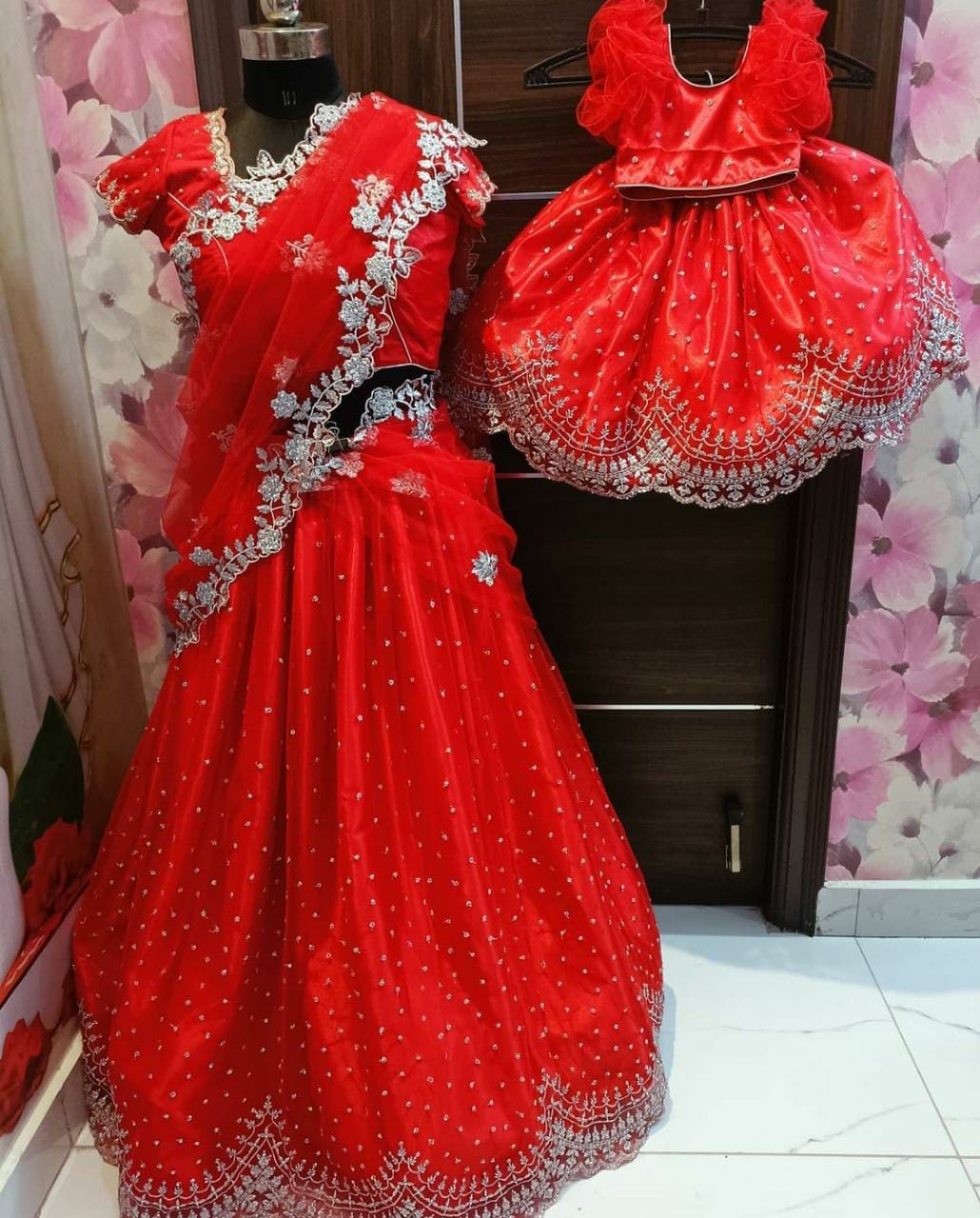 Mother Daughter Lehenga Choli Mom Kids Gown Designer Lengha Blouse Frock  Suit | eBay